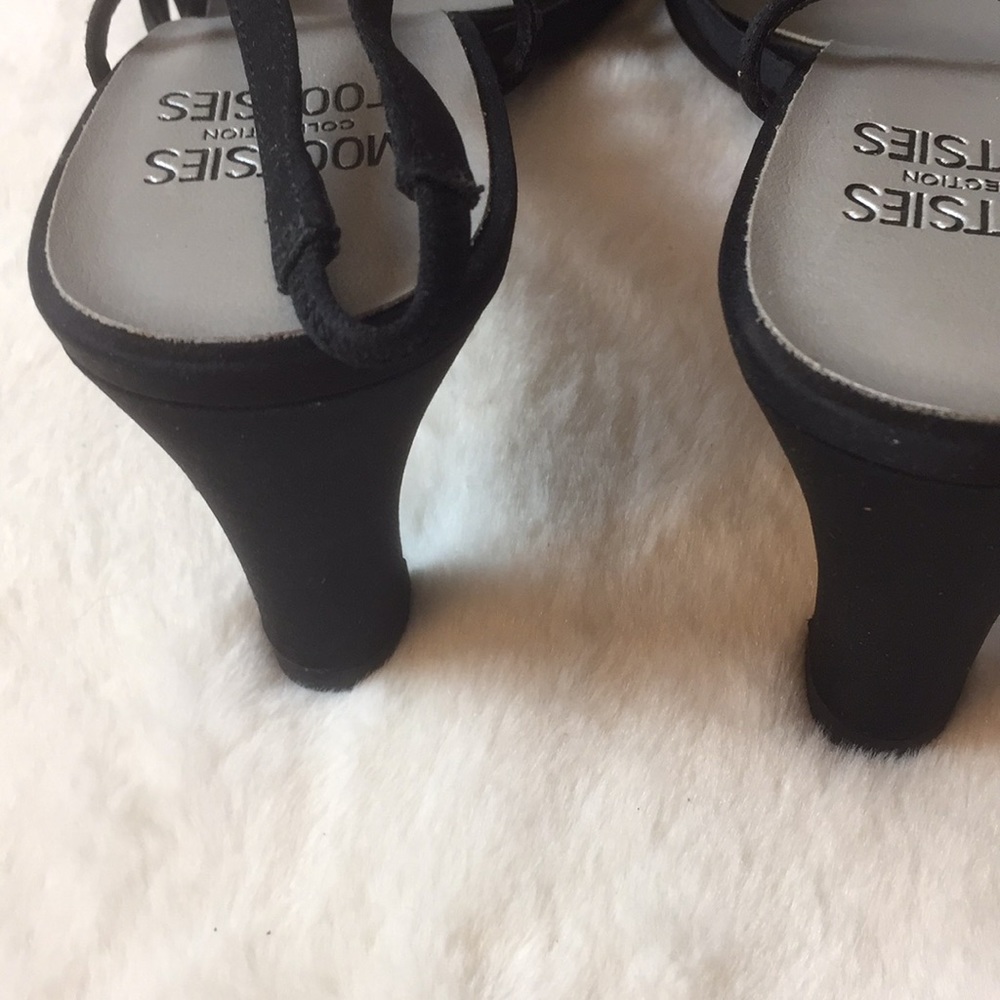 Mootsies Tootsies Black strappy heel… - Picture 6 of 8